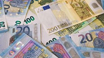 Колко пари върнаха у дома българските емигранти през януари?