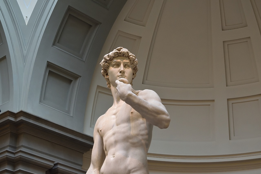 Едно от най-известните произведения на ренесансовото изкуство, статуята на Микеланджело – Давид, е създадена във Флоренция през 1504 г. Тя все още се намира в града - в Galleria dell’Accademia.