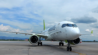 Първият полет на airBaltic от Рига кацна на летище София