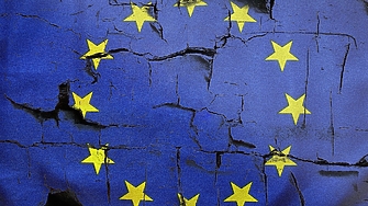 Европейската икономика е изправена пред троен удар 