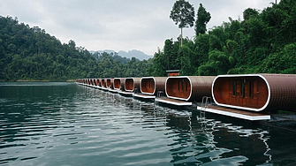 Плаващият капсулен курорт в Тайланд, до който се стига само с лодка