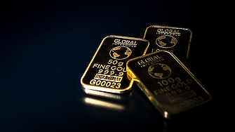 Коя европейска страна купи над 10 т злато през май? 