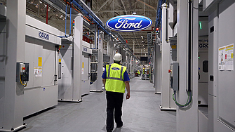 Заради митата на Тръмп: Ford очаква $1.5 млрд. спад на печалбата през 2025 г. 