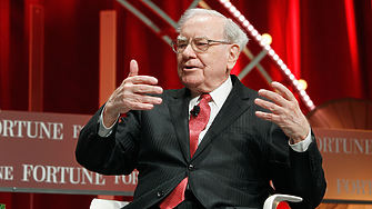 Уорън Бъфет се оттегля от ръководството на холдинга Berkshire Hathaway 