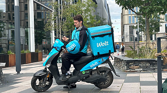 Доставчици на Wolt в съседна страна стачкуват – преди 6 месеца, взимали 20% повече