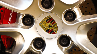 Porsche изпада от индекса DAX