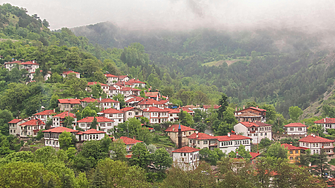 Мецово: Зимната перла на Гърция с езера, гори и ски курорти