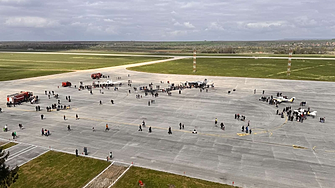 Летището в Горна Оряховица набира кадри