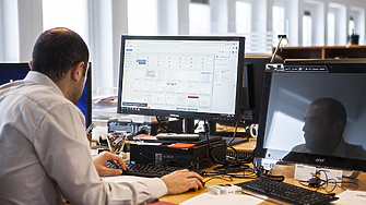 AI на работа: Как да избегнете халюцинации и грешки?