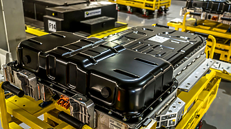 Защо се очаква световните цени на батериите да паднат отново през 2026 г.