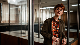 Лидерите, които говорят и се месят по-малко, ръководят по-добре