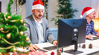 Коледните бонуси: 100 лв. в производството и половин заплата в ИТ сектора 