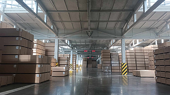 Съдът в Бургас стопира спирането на ПДЧ линията на Кроношпан