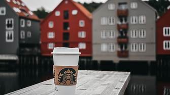 За първи път от 2 г.: Starbucks с ръст на продажбите