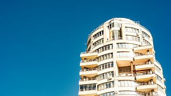  Краят на паническите покупки на имоти: Цените в София растат с до 12% тази година