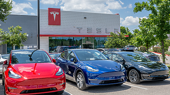 Tesla се отказва от Model S и Model X, за да произвежда роботи