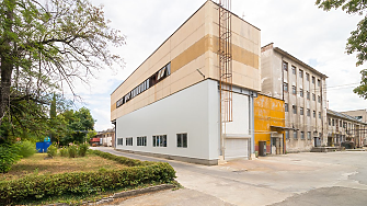 След десетилетия работа: Пазарджишкият производител на акумулатори Елхим-Искра затваря