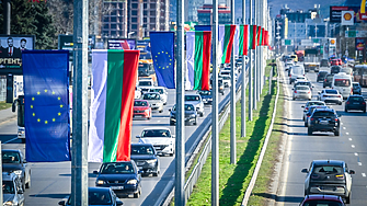 Пловдив и София посрещат 3 март с над 3200 нови знамена