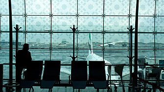 Хаос във въздушния транспорт: Летищата в Дубай, Доха и Абу Даби остават затворени