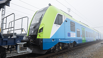 300+ места и модерен дизайн: Новите електрически влакове на Skoda пътуват за България (снимки)