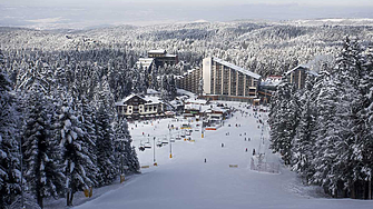 Ръст на приходите от туристически нощувки през декември 2025 г.