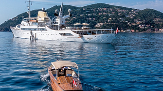 Продават първата суперяхта в света за над €50 млн. (снимки)