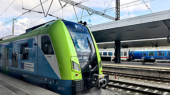 160 км/ч и Wi-Fi: Първият нов влак Skoda вече е у нас (снимки)