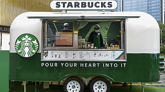 Програмист посвети 30 години, за да посети всеки Starbucks в света