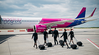 Wizz Air свива операциите в Румъния: Спира 7 маршрута от Крайова и съкращава 172 служители