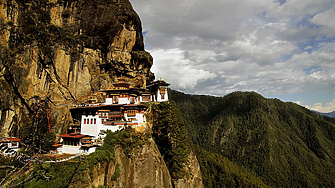 Бутан отново отваря за туристи, но с 200 долара дневна такса