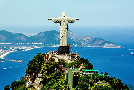 12.10.1931 г.: Отваря за посетители Статуята на Христос Спасителя в Рио де Жанейро