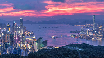 В опит да съживи туризма: Хонконг предлага 500 000 безплатни самолетни билета