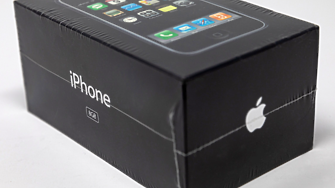 iPhone от 2007 г. беше продаден за близо 40 000 долара