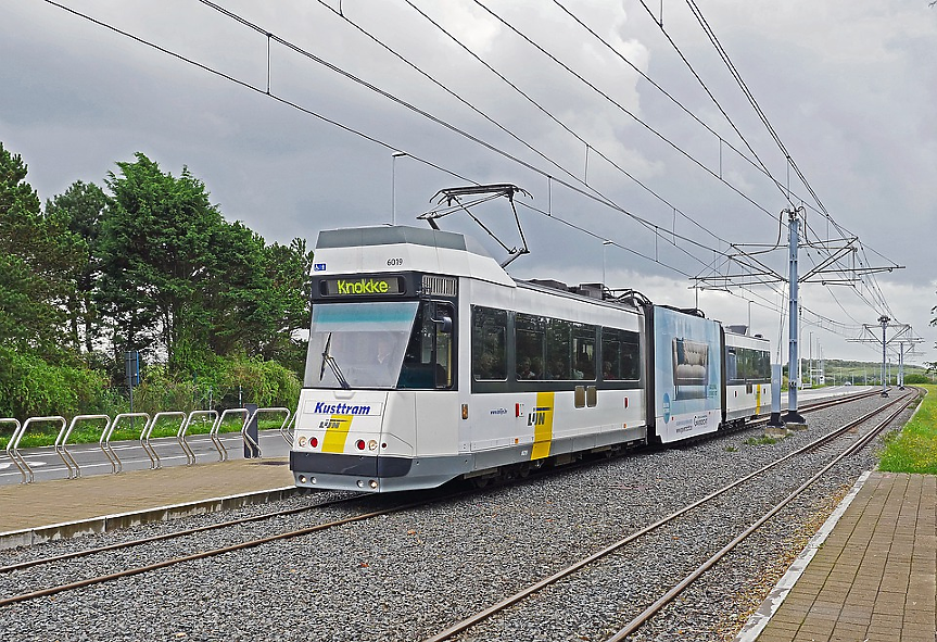 Най-дългата трамвайна линия в света е Belgian Coast Tram. Kusttram изминава 68 км от белгийското крайбрежие между френската и холандската граница, като прави около 68 спирки и се движи на всеки 10 минути.