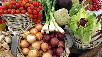 Поскъпват домати, картофи и зеле, по-евтини са краставиците и чушките