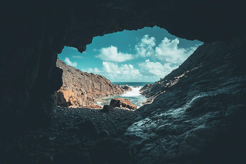 Пуерто Рико разполага с най-голямата мрежа от пещери в Америка. Cavernas del Río Camuy съдържа повече от 200 пещери, само малка част от които имат картографирани пътеки, но можете да ги посетите, когато пожелаете. 