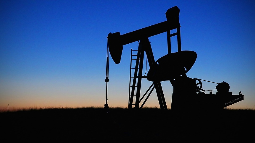 Ирак е един от най-големите производители на петрол в света. Страната разполага с петите по големина петролни запаси на Земята - над 148 милиарда барела през 2018 г.
