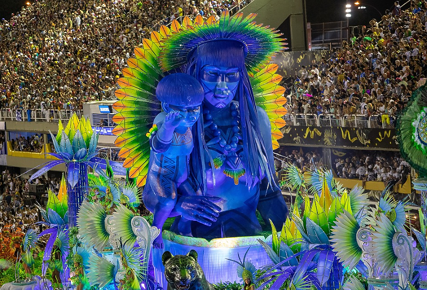 Рио де Жанейро е домакин на най-големия карнавал в света, който се провежда ежегодно през първата седмица на март. През 2018 г. той е привлякъл рекордните 6 млн. участници.