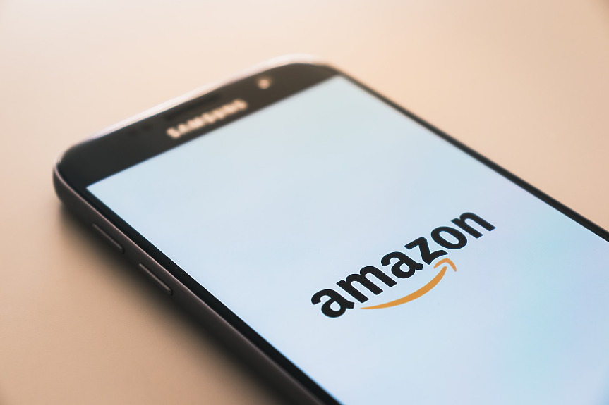 Amazon с капитализация под 1 трлн. долара за първи път от 2020 г.
