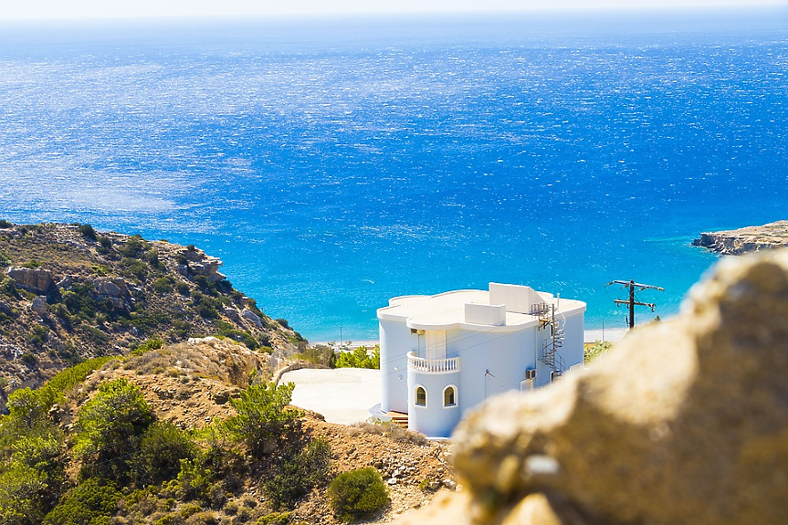 Гърция се радва на повече от 250 слънчеви дни, или 3000 слънчеви часа годишно.