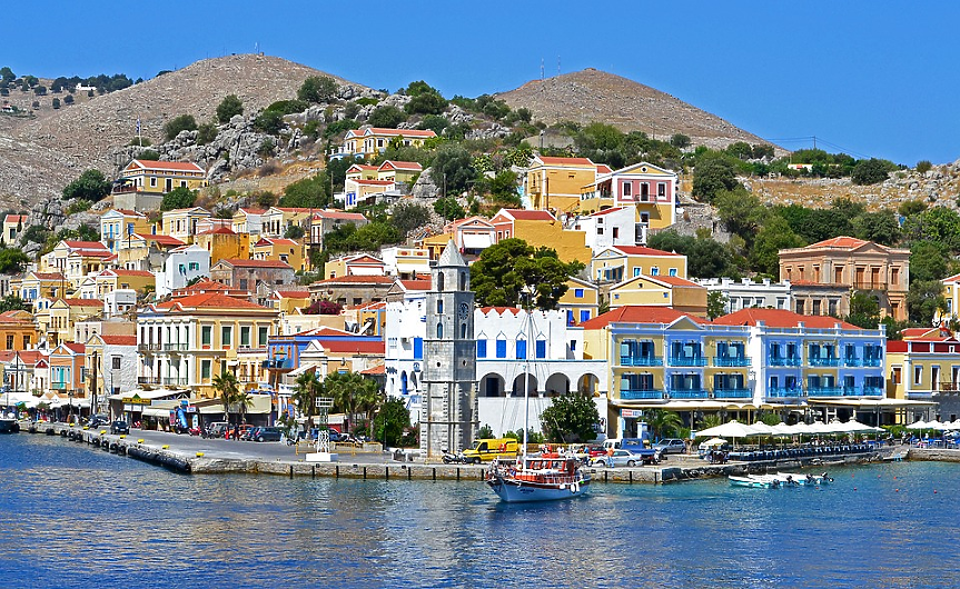 През лятото в Гърция има повече туристи, отколкото гърци. Това е една от малкото страни в света с посетители, които удвояват населението й (заедно с Малта, Кипър и Люксембург). 