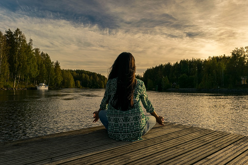 Проучване: Медитацията може да намали безпокойството колкото и антидепресант 