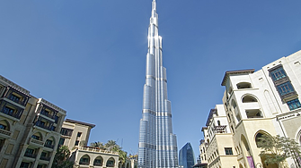 04.01.2010 г.: Официално е открита най-високата сграда в света Бурж Халифа