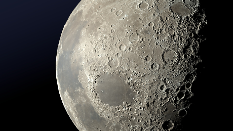 02.01.1839 г.: Направена е първата снимка на Луната