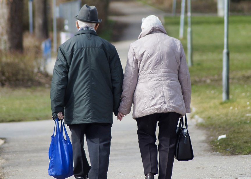 Повечето български пенсионери получават под 700 лева на месец