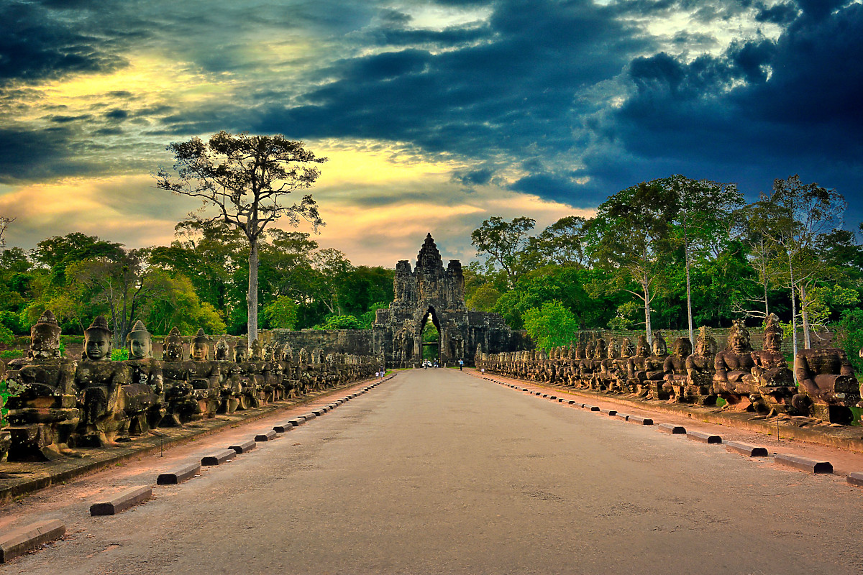Ангкор Ват: Градът-храм, в който днес живеят само боговете