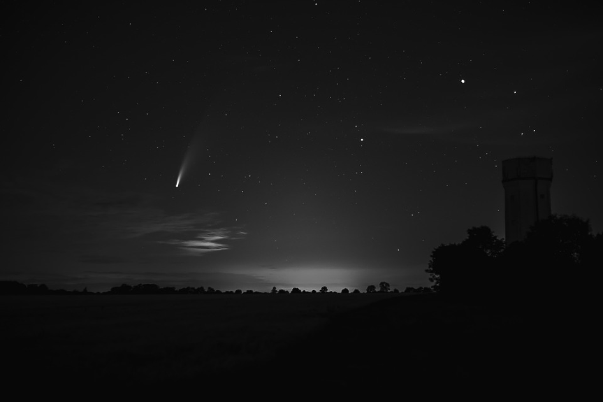 Зелена комета ще се появи на небето за първи път от 50 000 г.