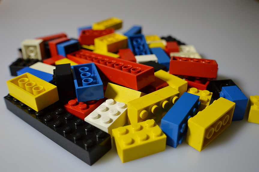 Искате ли да създадете собствен комплект Lego? Сега е моментът