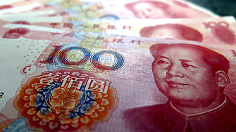 Китайците са спестили рекордните 2.6 трилиона долара през 2022 година