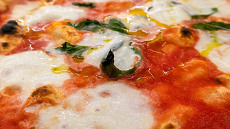 С $21 в джоба: Британски инфлуенсър отскочи до Италия за пица 
